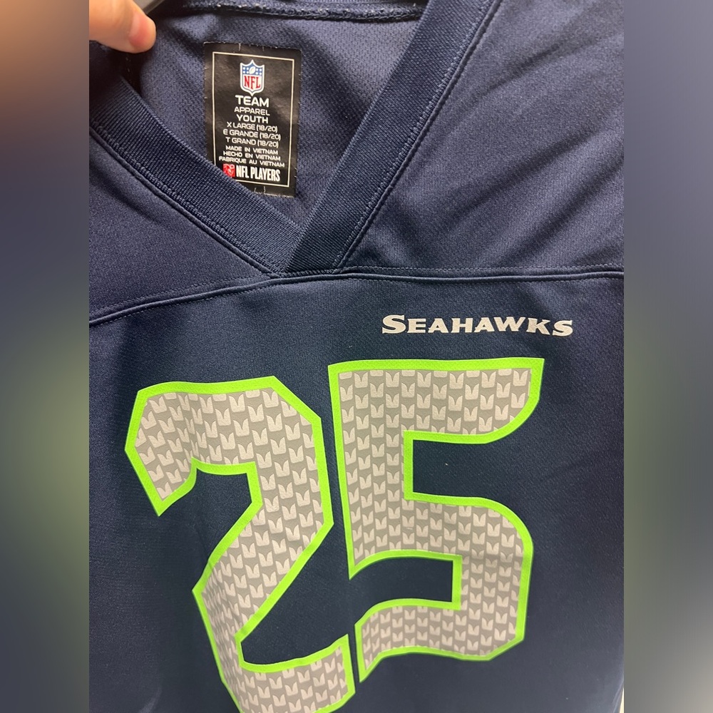 Seattle Seahawks jersey - Picture 4 of 5
